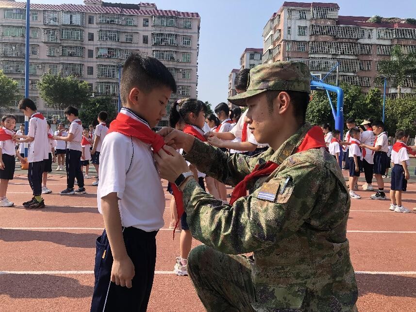 5月 “兵心”潤(rùn)“童心” 紅色教育助成長(zhǎng)_3